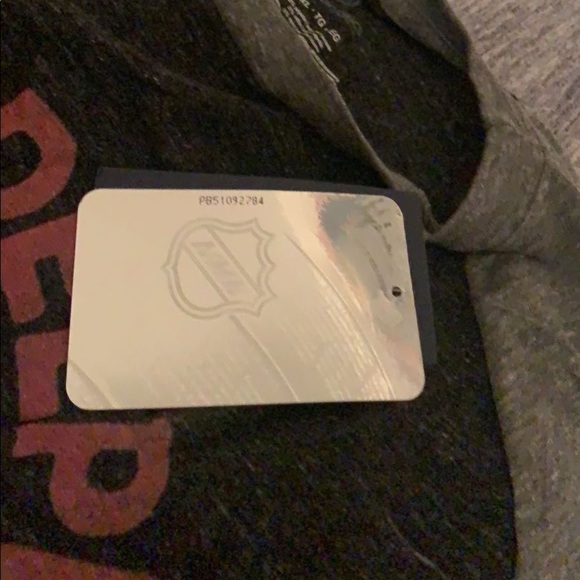 Philadelphia Flyers shirt - Picture 2 of 2